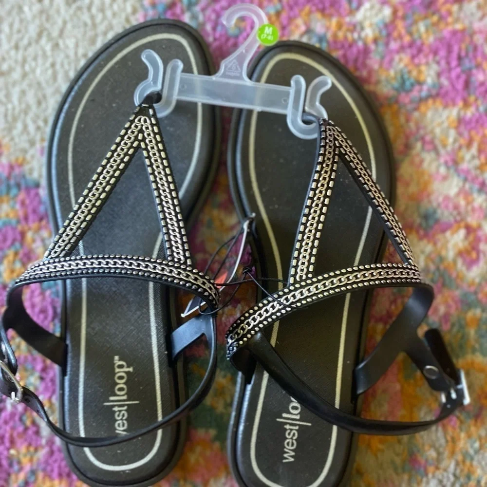 Women’s plastic pool beach sandal size Medium 7/8 new With Tag